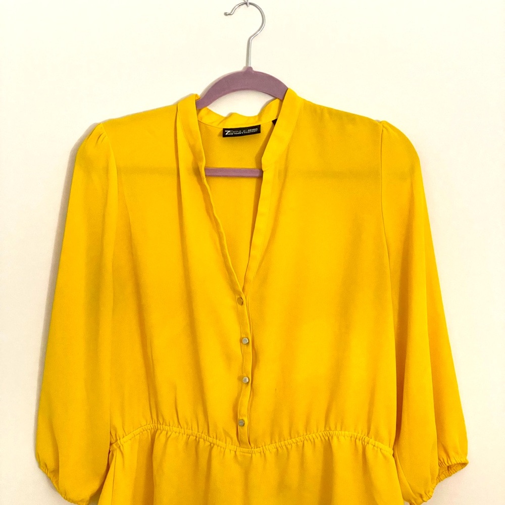 Vibrant lovely yellow top
